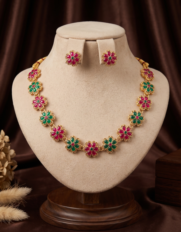 Ruby Red and Emerald Green Floral Stone Necklace Set Ruby Red and Emerald Green Floral Stone Necklace Set with Earrings