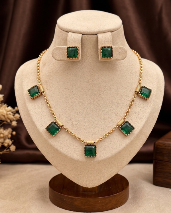 Emerald Green Square Stone Necklace Set with Earrings