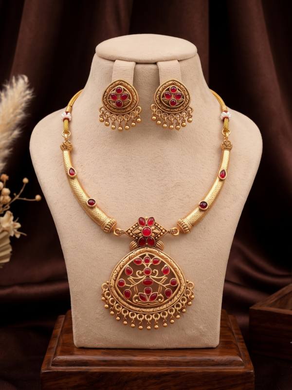 Antique Gold Temple Pendant Necklace Set with Ruby Red Stones